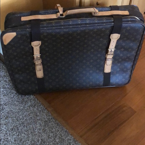 LV Suitcase - Picture 5 of 5